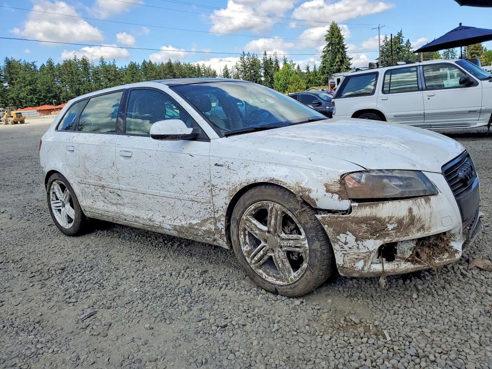 Photo 4 from auction – 2011 AUDI A3 with VIN WAUKJAFM7BA026885