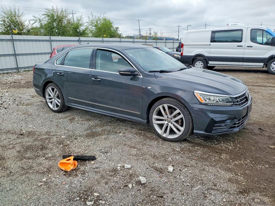 Photo 4 from auction – 2017 VOLKSWAGEN PASSAT with VIN 1VWDT7A32HC079656