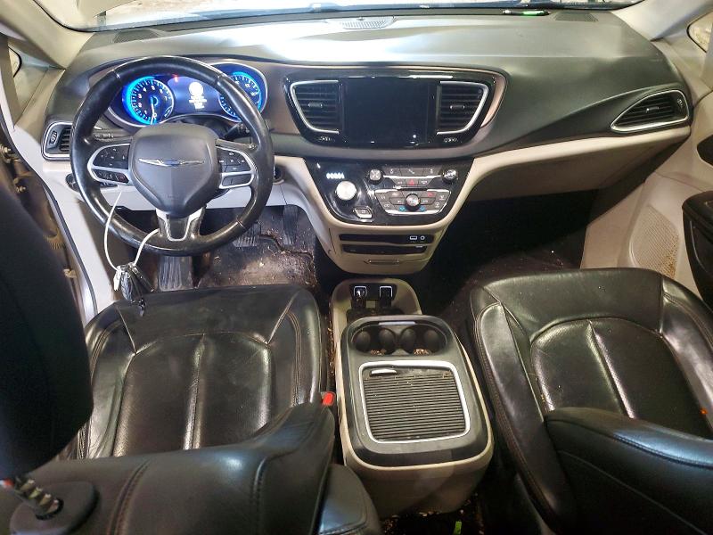 Photo 8 from auction – 2018 CHRYSLER PACIFICA with VIN 2C4RC1EG1JR121766