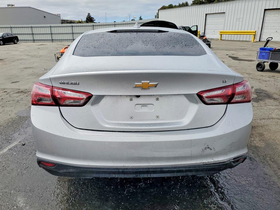 Photo 6 from auction – 2022 CHEVROLET MALIBU with VIN 1G1ZD5ST4NF153607