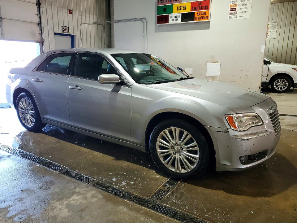 Photo 4 from auction – 2014 CHRYSLER 300 with VIN 2C3CCARG5EH136514