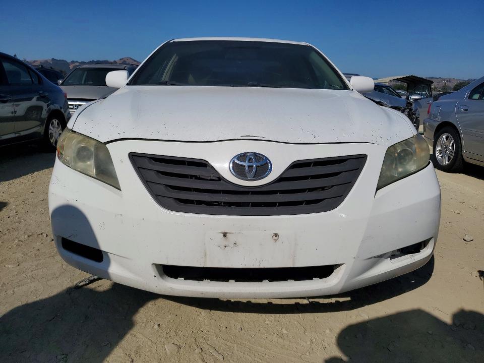 Photo 5 from auction – 2007 TOYOTA CAMRY with VIN 4T1BE46K07U700304