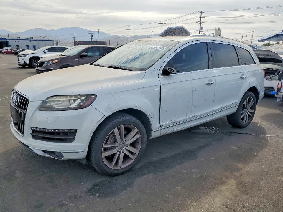 AUDI Q7 2015 with VIN WA1LMAFE7FD005489 - Photo from auction