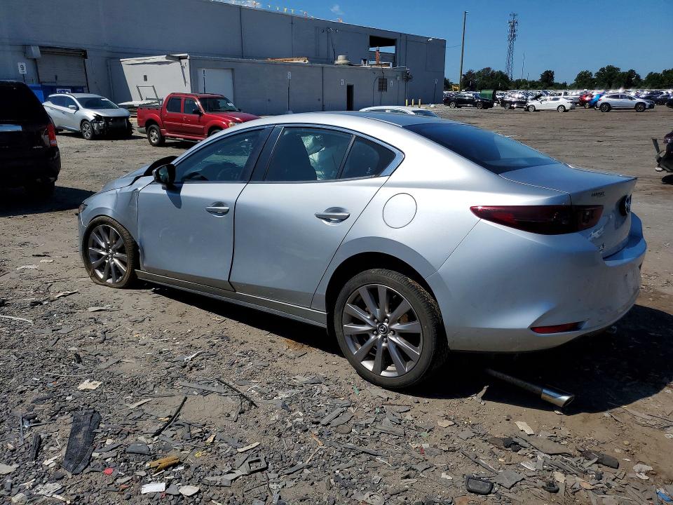 صورة رقم 2 من المزاد - 2019 MAZDA 3 مع VIN JM1BPBAM6K1118634