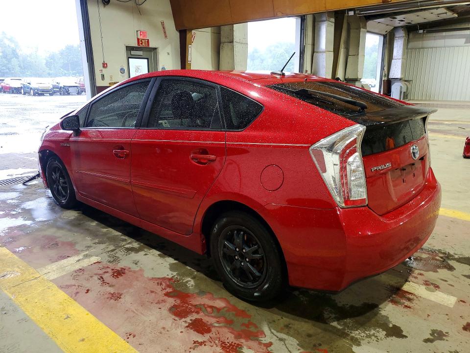 Photo 2 from auction – 2015 TOYOTA PRIUS with VIN JTDKN3DU9F0424925