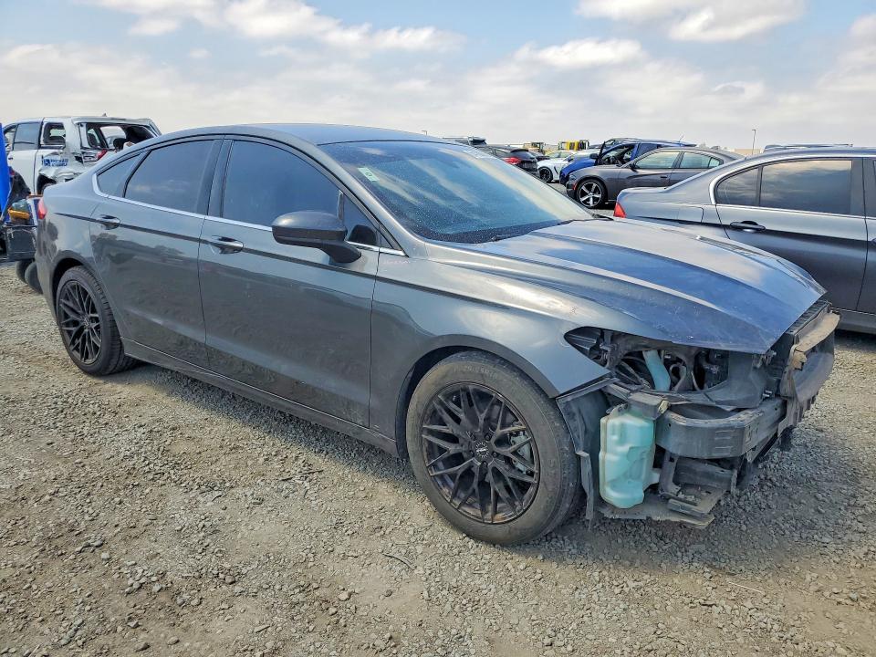 Photo 4 from auction – 2019 FORD FUSION with VIN 3FA6P0HD3KR104262