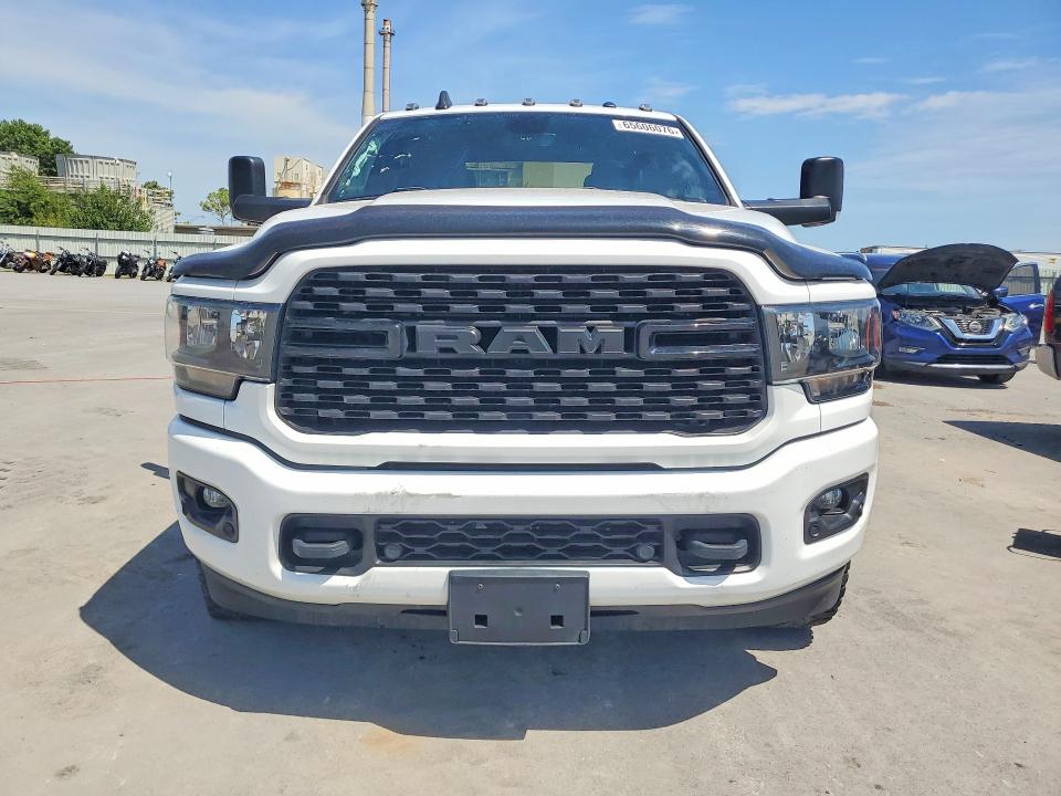 Photo 5 from auction – 2022 RAM 3500 with VIN 3C63RRHLXNG133638