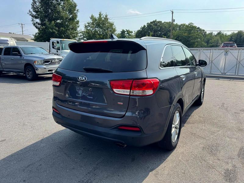 Photo 3 from auction – 2018 KIA SORENTO with VIN 5XYPGDA30JG405121