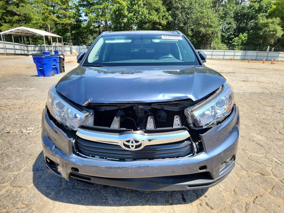 Photo 5 from auction – 2016 TOYOTA HIGHLANDER with VIN 5TDKKRFHXGS121405