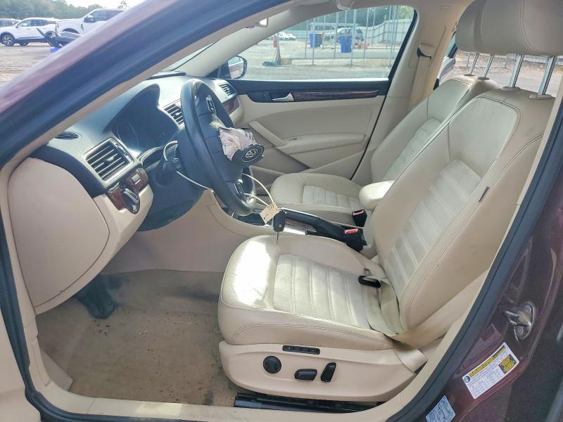 Photo 7 from auction – 2012 VOLKSWAGEN PASSAT with VIN 1VWCP7A32CC038291