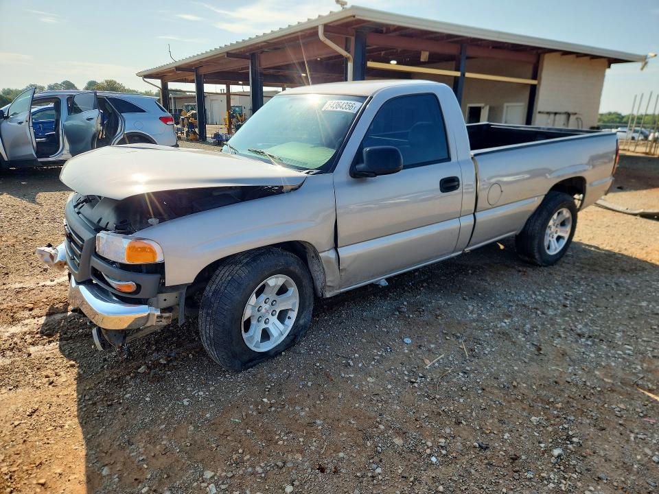 2004 GMC NEW SIERRA