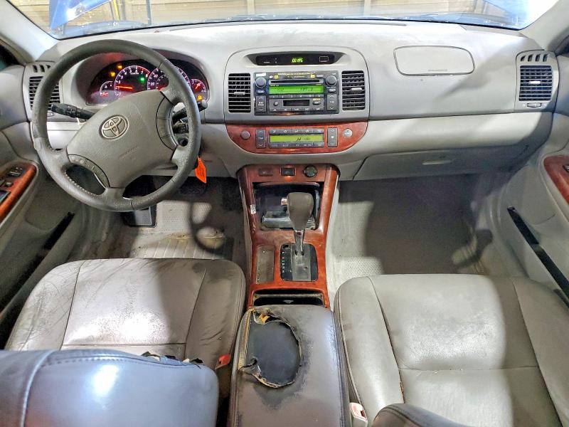 Photo 8 from auction – 2005 TOYOTA CAMRY with VIN 4T1BF30K45U101208