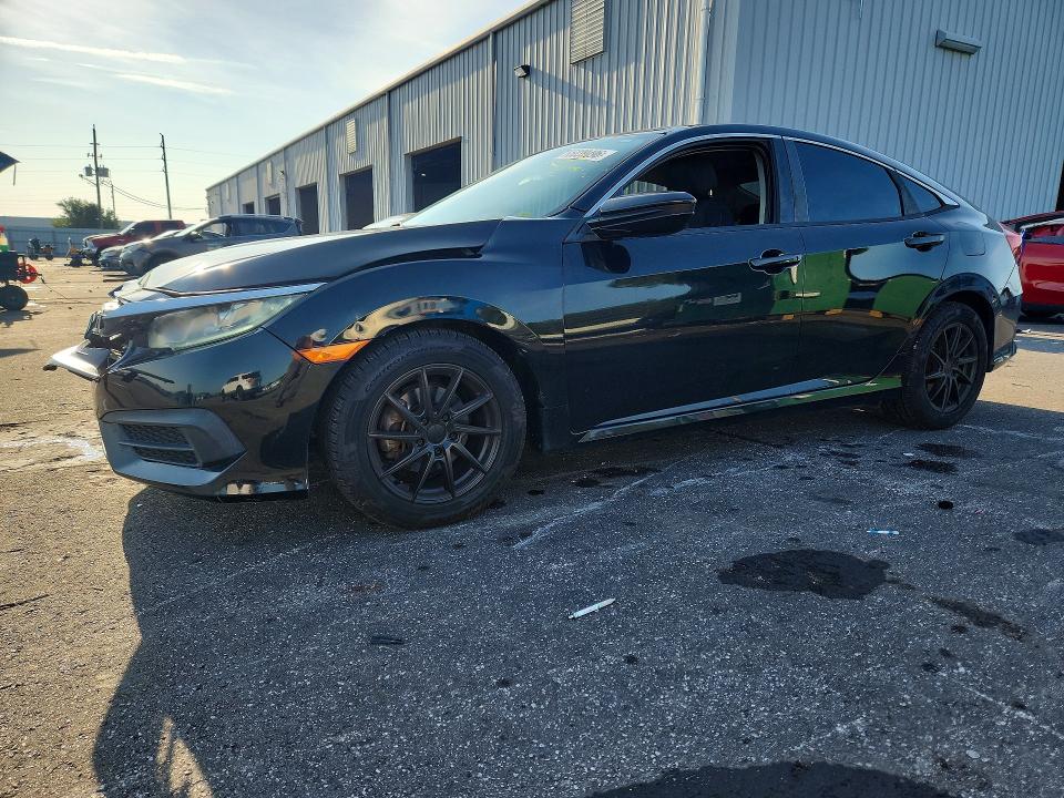 HONDA CIVIC 2016 z numerem VIN 19XFC2F5XGE068193 - Zdjęcie z aukcji