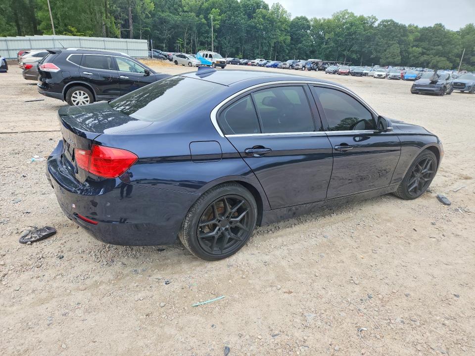 Photo 3 from auction – 2015 BMW 328 with VIN WBA3B5G50FNS12153