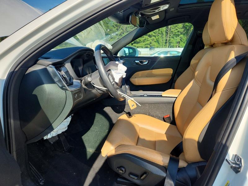 Zdjęcie 7 z aukcji – 2019 VOLVO XC60 z VIN LYV102RL4KB293467