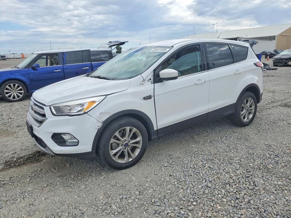 FORD ESCAPE 2017 с VIN 1FMCU9GD2HUE84770 - Фото с аукциона