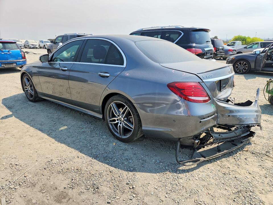 Foto 2 de la subasta – 2018 MERCEDES-BENZ E con VIN WDDZF4JB7JA458990