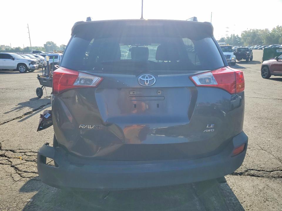 Foto 6 de la subasta – 2015 TOYOTA RAV4 con VIN 2T3BFREV7FW326222