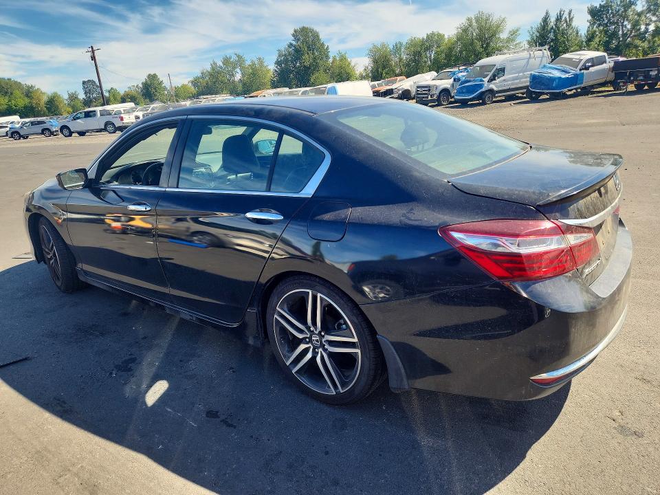 Photo 2 from auction – 2017 HONDA ACCORD with VIN 1HGCR2F53HA182625
