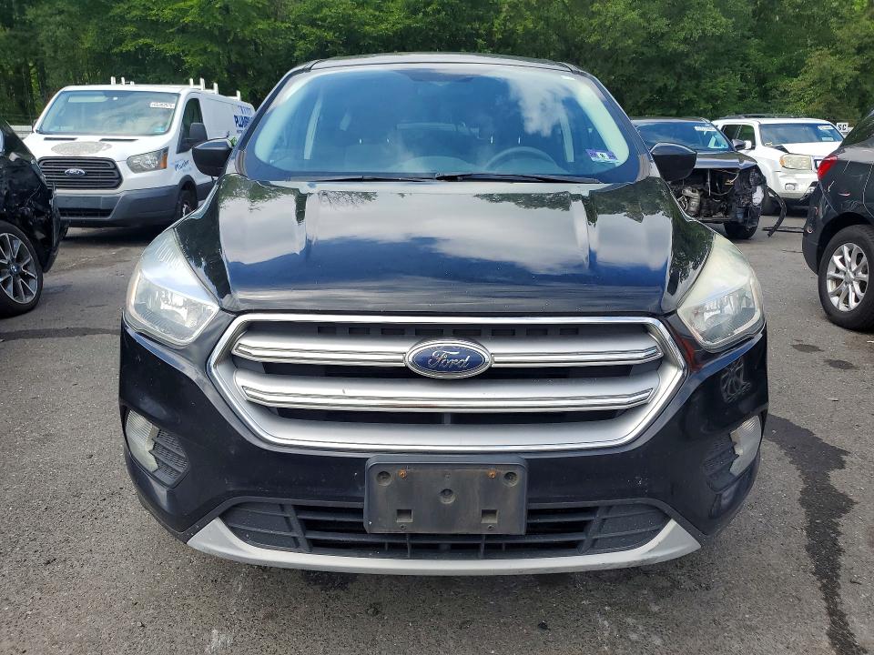 Photo 5 from auction – 2017 FORD ESCAPE with VIN 1FMCU0GD9HUD81308