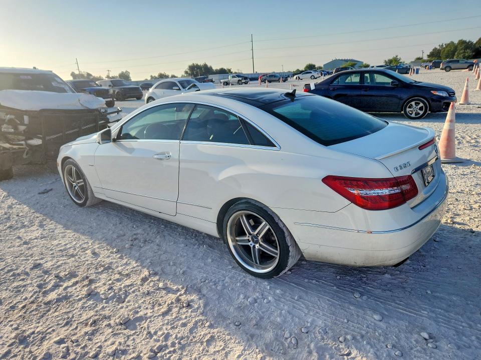 Photo 2 from auction – 2012 MERCEDES-BENZ E with VIN WDDKJ5KB6CF160859