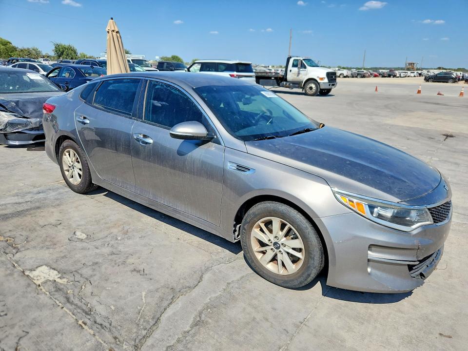 Photo 4 from auction – 2016 KIA OPTIMA with VIN 5XXGT4L31GG093106