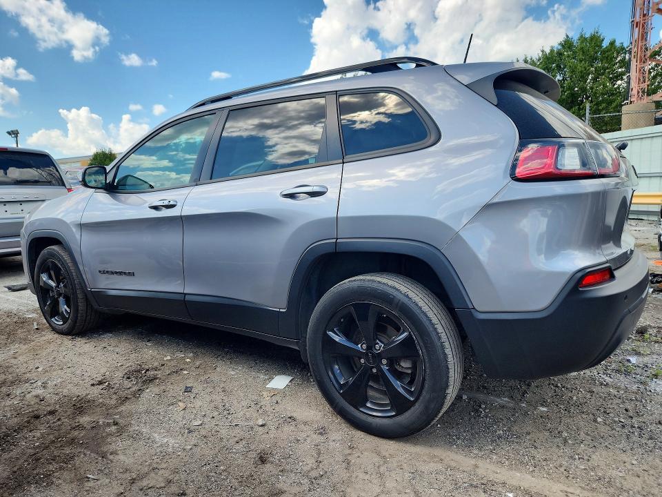 Photo 2 from auction – 2019 JEEP CHEROKEE with VIN 1C4PJLLB6KD384226