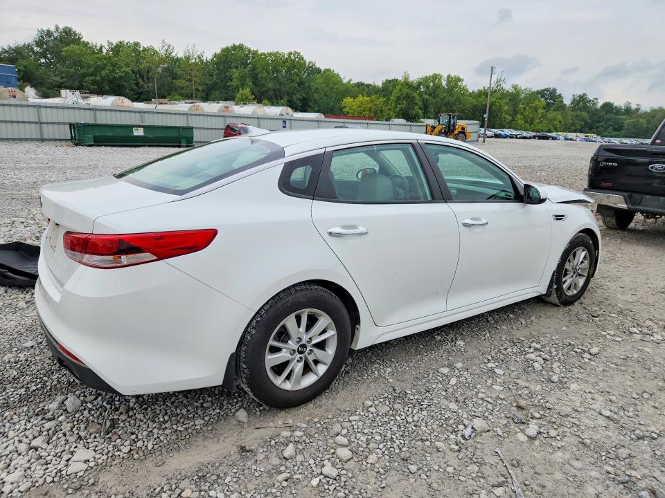 Photo 3 from auction – 2016 KIA OPTIMA with VIN 5XXGT4L37GG043164