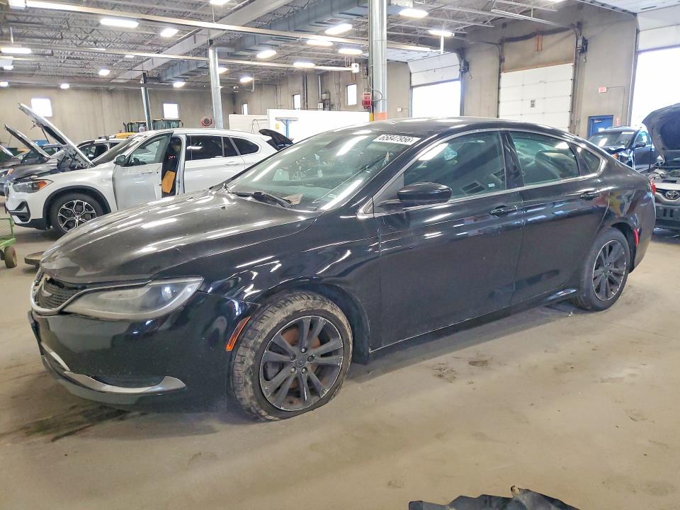 CHRYSLER 200 2015 с VIN 1C3CCCAB2FN603912 - Фото с аукциона