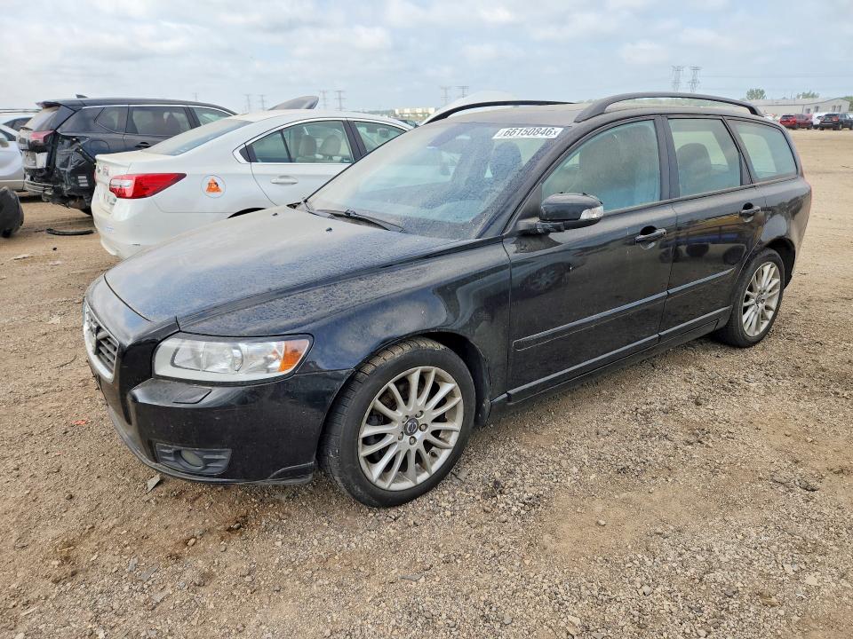 VOLVO V50 2011 مع رقم تعريف المركبة YV1672MW6B2606050 - صورة من المزاد