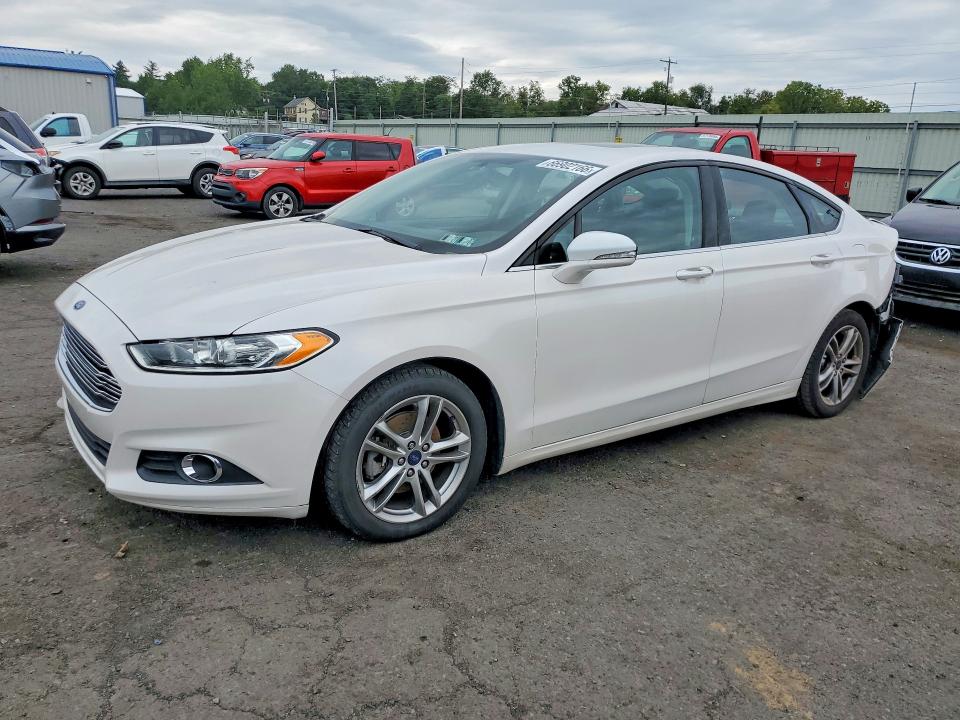FORD FUSION 2016 with VIN 3FA6P0LU8GR402353 - Photo from auction