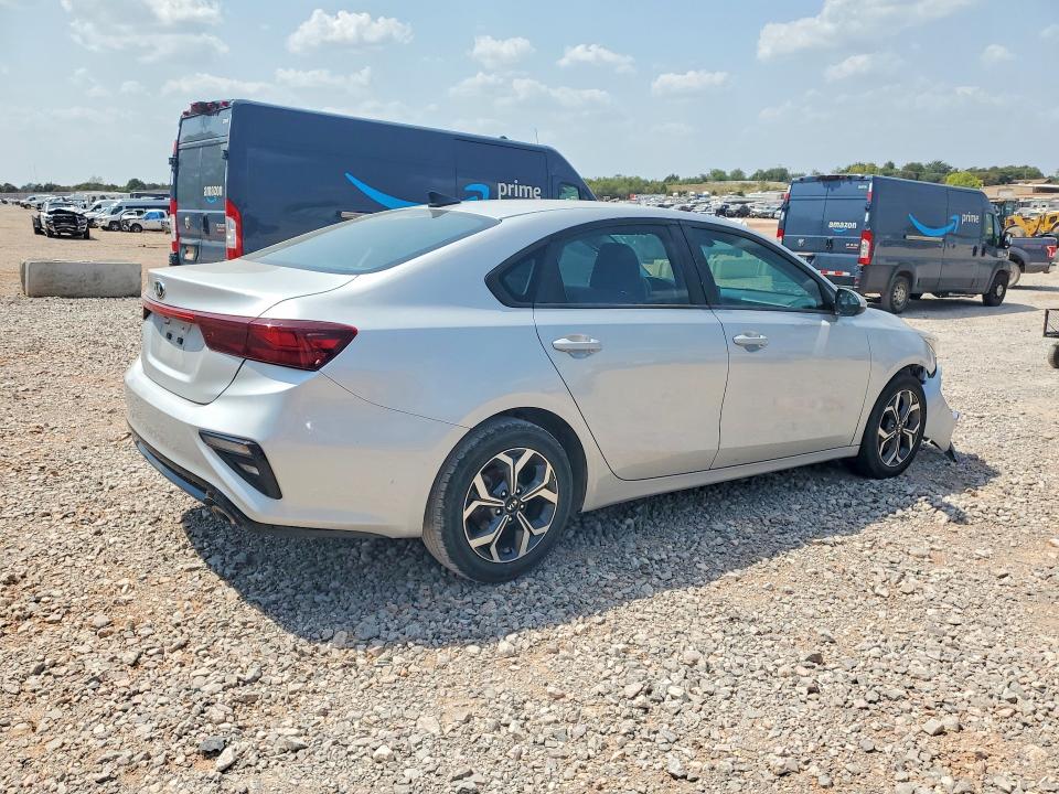 Photo 3 from auction – 2020 KIA FORTE with VIN 3KPF24AD7LE194809