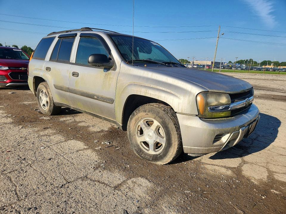 Photo 4 from auction – 2004 CHEVROLET TRAILBLAZER with VIN 1GNDT13S842412681