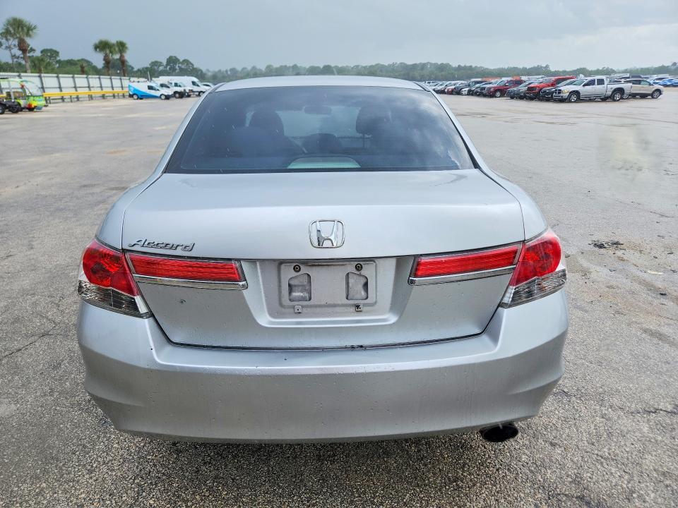 Photo 6 from auction – 2012 HONDA ACCORD with VIN 1HGCP2F33CA215426