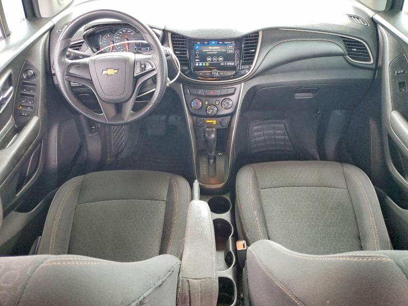 Photo 8 from auction – 2020 CHEVROLET TRAX with VIN 3GNCJNSB1LL329939