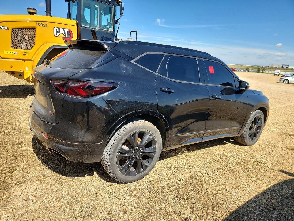 Photo 3 from auction – 2021 CHEVROLET BLAZER with VIN 3GNKBKRS1MS533094