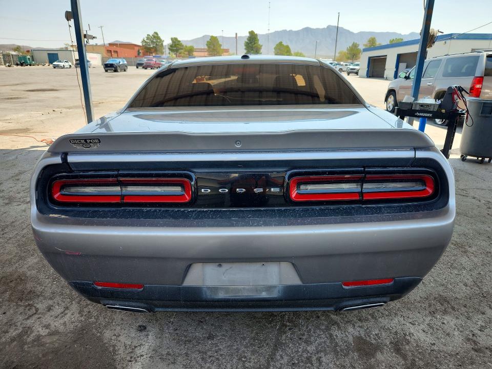 Photo 6 from auction – 2018 DODGE CHALLENGER with VIN 2C3CDZAGXJH132380