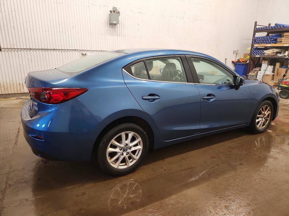 Photo 3 from auction – 2018 MAZDA 3 with VIN JM1BN1V78J1161908