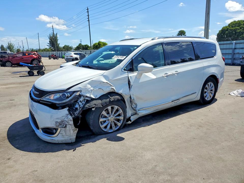 2019 CHRYSLER PACIFICA - Търг №63842186