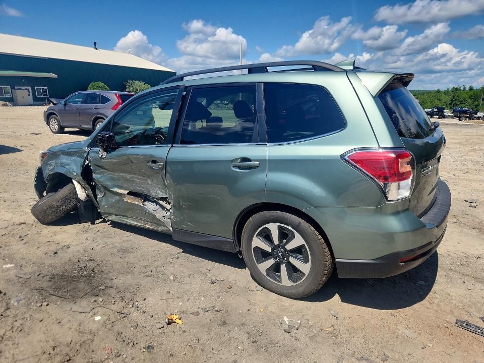 Photo 2 from auction – 2018 SUBARU FORESTER with VIN JF2SJARC5JH532535