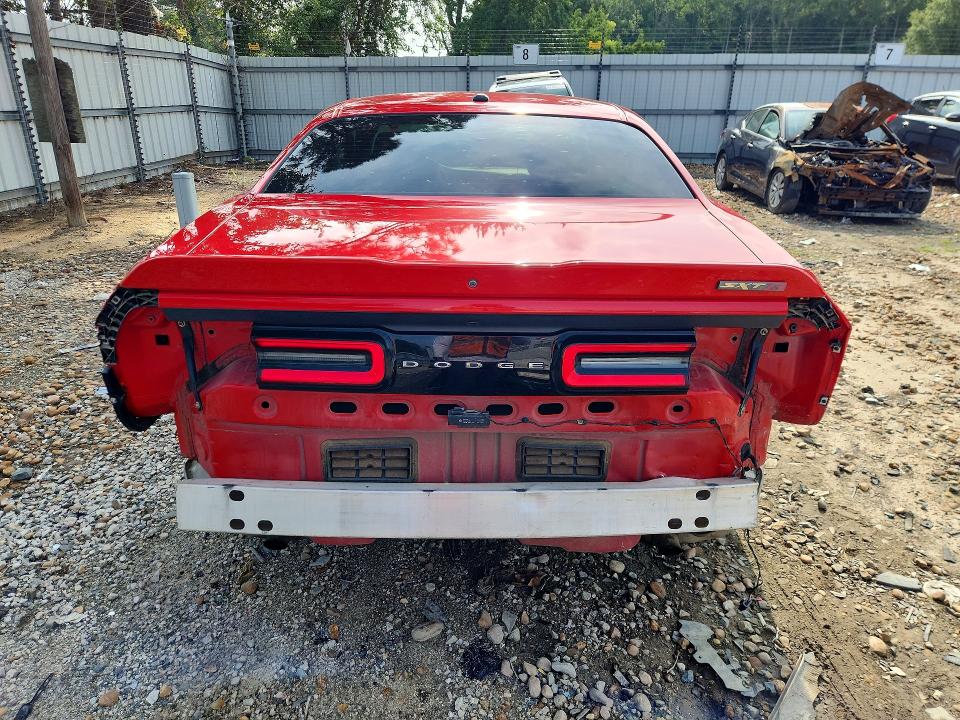 Photo 6 from auction – 2018 DODGE CHALLENGER with VIN 2C3CDZAG0JH231841
