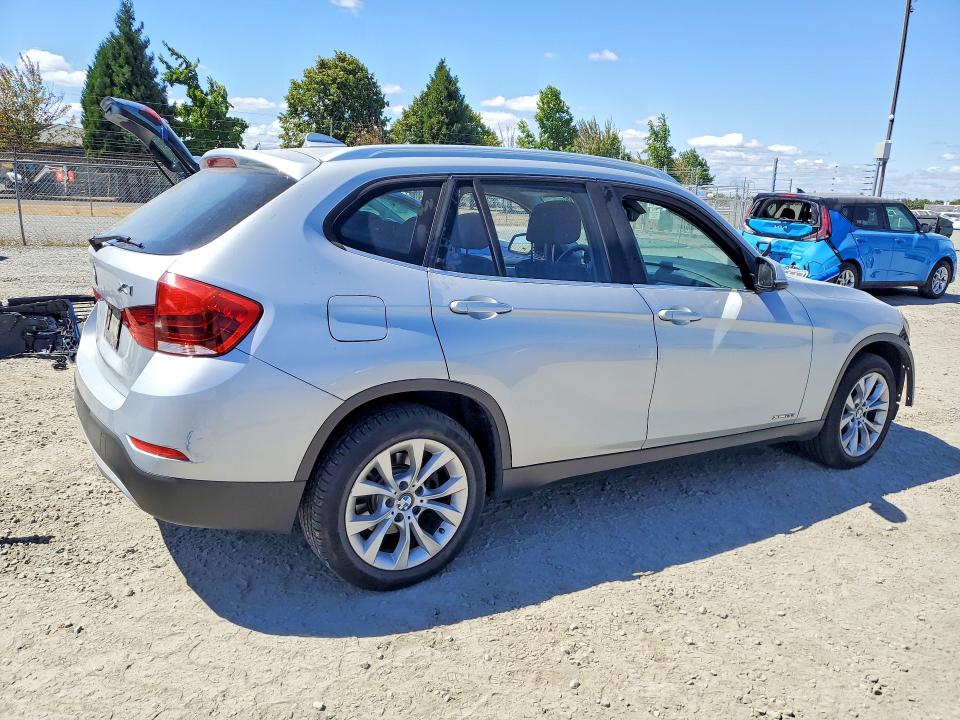Photo 3 from auction – 2014 BMW X1 with VIN WBAVL1C51EVY23294