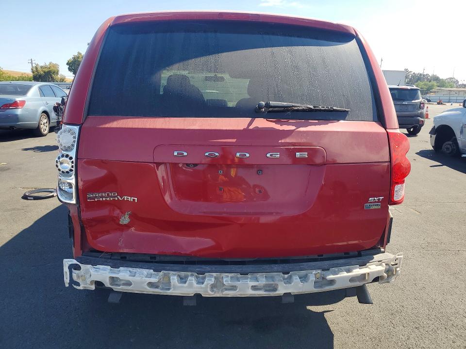 Photo 6 from auction – 2015 DODGE GRAND CARAVAN with VIN 2C4RDGCG0FR603848