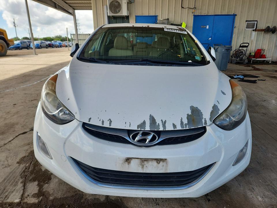 Photo 5 from auction – 2013 HYUNDAI ELANTRA with VIN 5NPDH4AE5DH329796