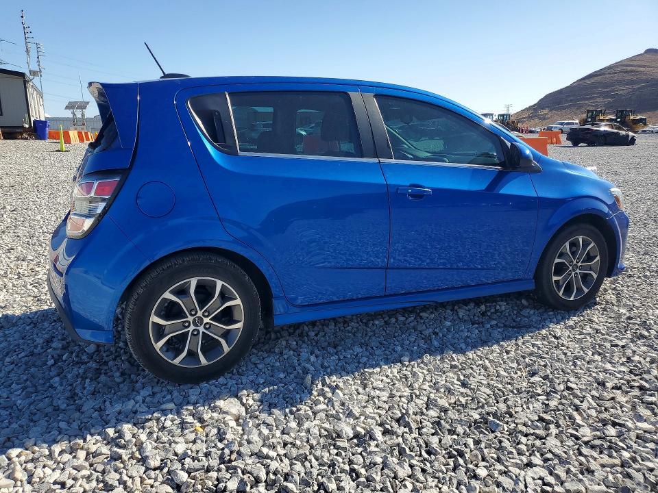 Photo 3 from auction – 2018 CHEVROLET SONIC with VIN 1G1JD6SH5J4102864