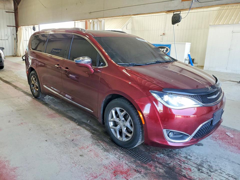 Photo 4 from auction – 2017 CHRYSLER PACIFICA with VIN 2C4RC1GG3HR553895