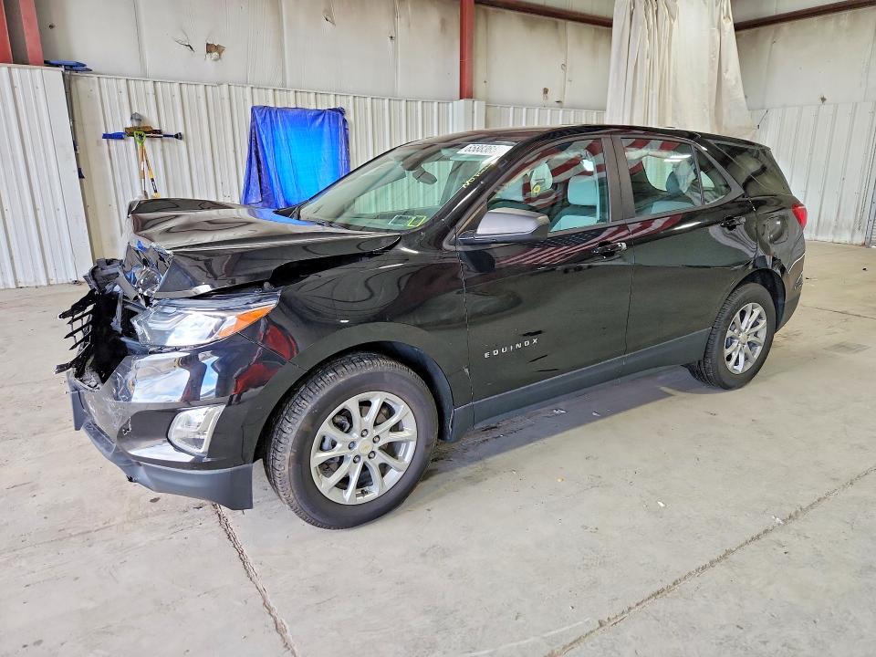 CHEVROLET EQUINOX 2021 with VIN 2GNAXHEV5M6111117 - Photo from auction