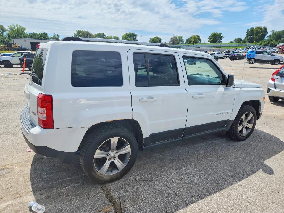 Photo 3 from auction – 2017 JEEP PATRIOT with VIN 1C4NJRFB2HD195345