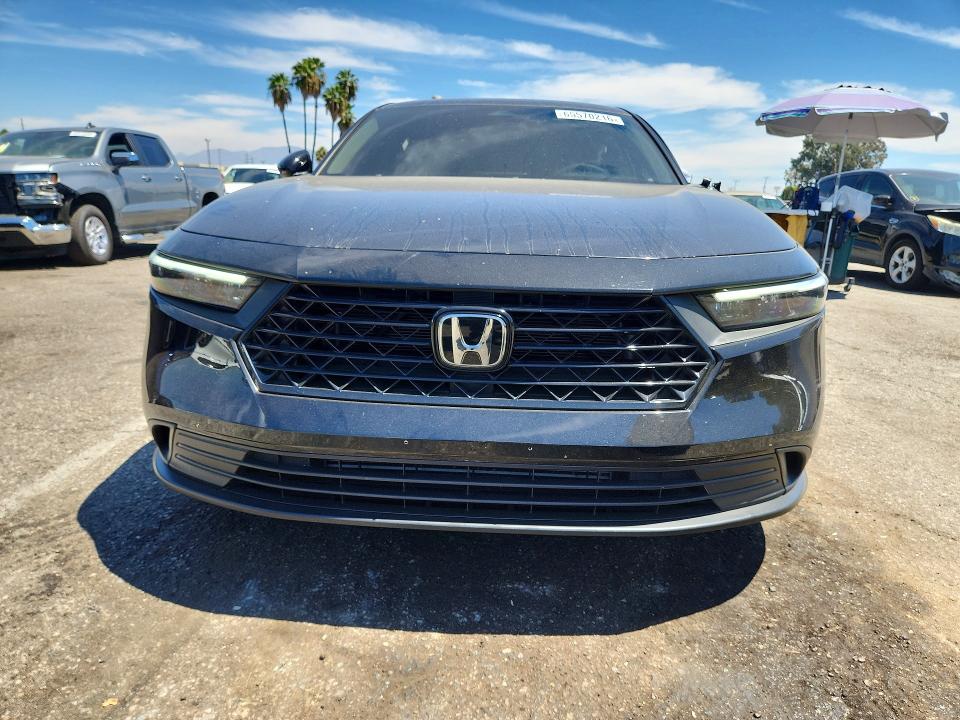 Снимка 5 от търг – 2024 HONDA ACCORD с VIN 1HGCY1F27RA085058