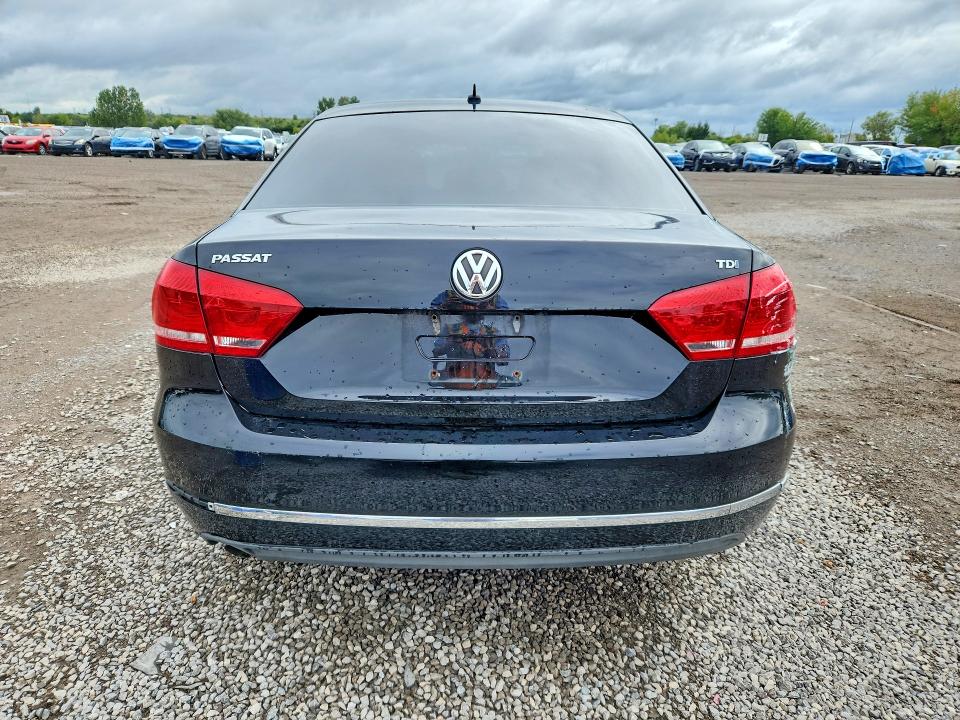 Zdjęcie 6 z aukcji – 2012 VOLKSWAGEN PASSAT z VIN 1VWAN7A37CC007230
